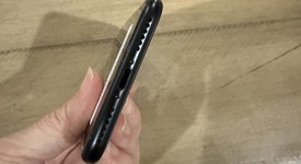 Good
													Apple iPhone SE 3rd Gen 2022 - Unlocked, Midnight, 64 GB, A2595, photo 4 of 6