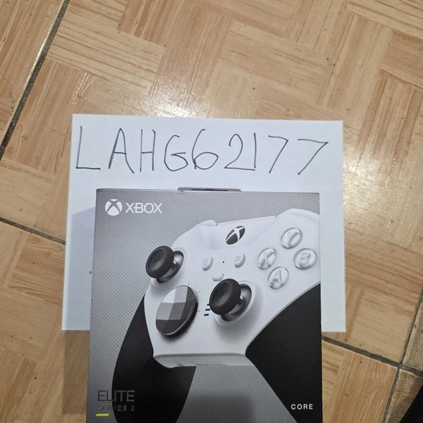 Xbox Elite Wireless Controller Series 2 - Black & White, Core