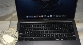 Good
													MacBook Pro 2018 (With Touch Bar) - 13" - I5, Gray, 256 GB, 8 GB, photo 1 of 37