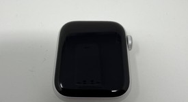 Mint
													Apple Watch SE 2nd Gen 40mm - Silver, A2722 - GPS, Aluminum, photo 2 of 6