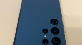 Good
													Samsung Galaxy S22 Ultra - Unlocked Non-US, Green, 256 GB, 12 GB, SM-S908B/DS, photo 4 of 8