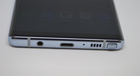 Good
													Samsung Galaxy Note 9 - Verizon, Silver, 128 GB, 6 GB, SM-N960U, photo 2 of 10