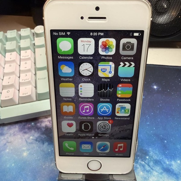 Apple iPhone 5S - Unlocked, 16 GB, Gold, A1533