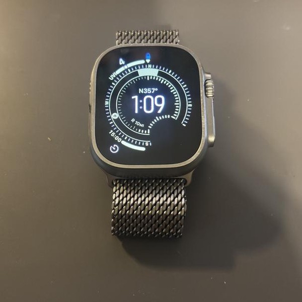 Apple Watch Ultra 2 49mm - Verizon, Natural, A2986