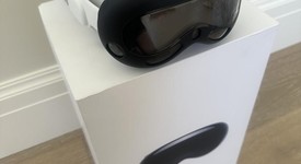 Mint
													Apple Vision Pro - 256 GB, photo 2 of 7
