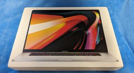 Fair
													MacBook Pro 2019 - 16" - I9, Silver, 1 TB, 32 GB, photo 4 of 24