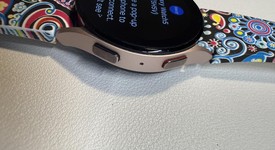 Good
													Samsung Galaxy Watch5 - Unlocked, Gold, 40mm, photo 3 of 6