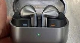 Used
													Samsung Galaxy Buds3 - Silver, photo 1 of 2