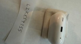 Used
													Apple AirPods Pro 2 - Lightning, photo 4 of 5