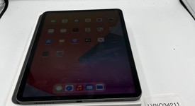 Mint
													Apple iPad Pro 11" 2nd Gen 2020 - Wi-Fi, Gray, 512 GB, A2228, photo 1 of 12