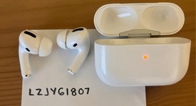 Used
													Apple AirPods Pro 1st Gen - MagSafe Case, photo 1 of 1