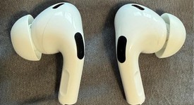 Used
													Apple AirPods Pro 2 - USB-C, photo 5 of 9