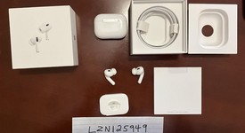 Used
													Apple AirPods Pro 2 - USB-C, photo 3 of 4