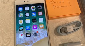 Mint
													Apple iPhone 8 Plus - Verizon, Gold, 64 GB, A1864, photo 2 of 11