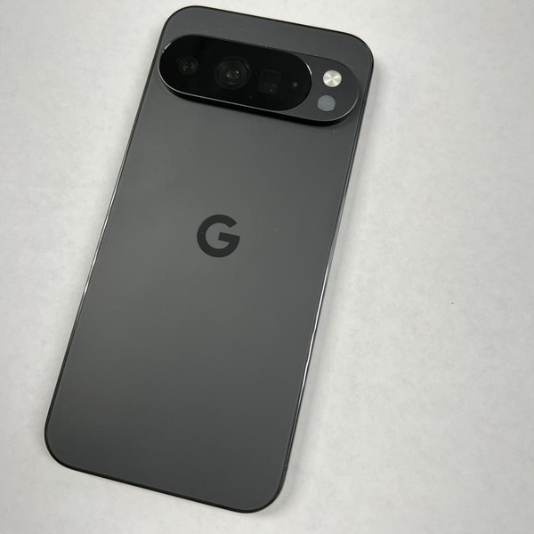 Google Pixel 10 Pro XL - Mint Mobile, Obsidian, 256 GB, GUL82