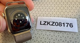 Mint
													Apple Watch Series 7 41mm - Unlocked, Gold, A2475 - Cellular, Stainless, photo 4 of 6