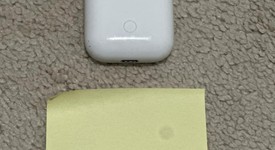 Used
													Apple AirPods 1st Gen - Lightning Case, photo 1 of 6