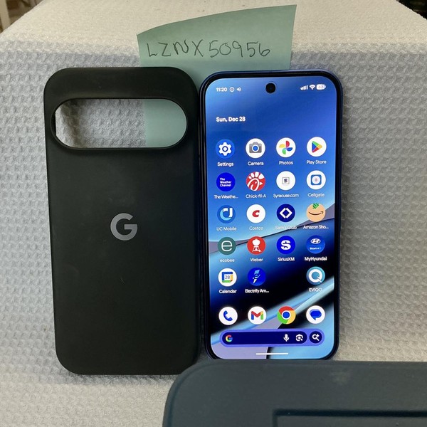 Google Pixel 10 - Unlocked, 128 GB, Indigo, GLBW0