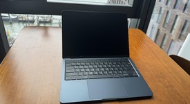 Fair
													MacBook Air 2022 - 13" - Apple M2, Midnight, 256 GB, 8 GB, photo 2 of 13