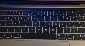 Good
													MacBook Pro 2017 (With Touch Bar) - 13" - I5, Gray, 512 GB, 16 GB, photo 2 of 6