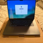 Good MacBook Pro Late 2023 (M3) - 16 inch - 512 GB, Black, 18 GB, Apple M3 Pro 12-core, 18-core GPU