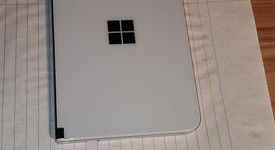 Mint
													Microsoft Surface Duo - Unlocked, White, 128 GB, 6 GB, photo 4 of 6