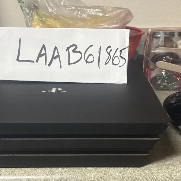 PlayStation 4 Pro - Black, 2 TB, Standard