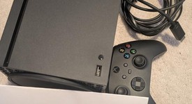 Mint
													Xbox Series X (2020) - Black, 1 TB, standard, photo 1 of 6