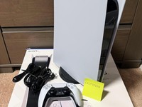 PlayStation 5 Standard Edition (2020)