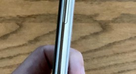 Mint
													Apple iPhone Xs - Unlocked, Silver, 64 GB, A1920, photo 4 of 8