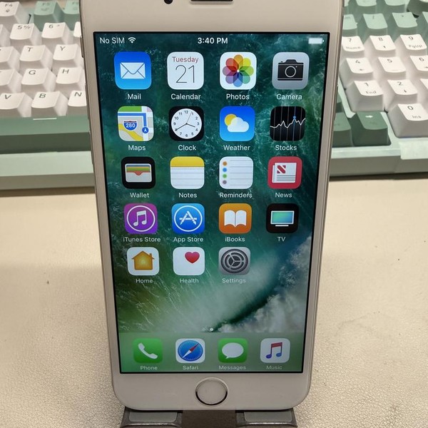 Apple iPhone 6 - Unlocked, 64 GB, Silver, A1549