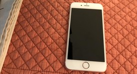Mint
													Apple iPhone 6S - Unlocked, Rose Gold, 32 GB, A1688, photo 1 of 11