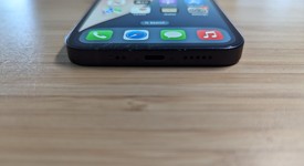 Fair
													Apple iPhone 12 - Unlocked, Black, 64 GB, A2172, photo 3 of 15
