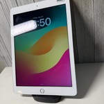 Good Apple iPad (6th Gen) - Wi-Fi, 32 GB, Silver, A1893