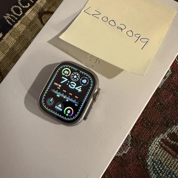 Apple Watch Ultra 2 49mm - Unlocked, Natural, A2986
