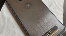 Fair
													Moto Z2 Force - T-Mobile, Black, 64 GB, photo 4 of 5