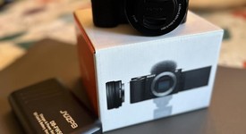 Good
													Sony ZV-E10 - Black, photo 1 of 18
