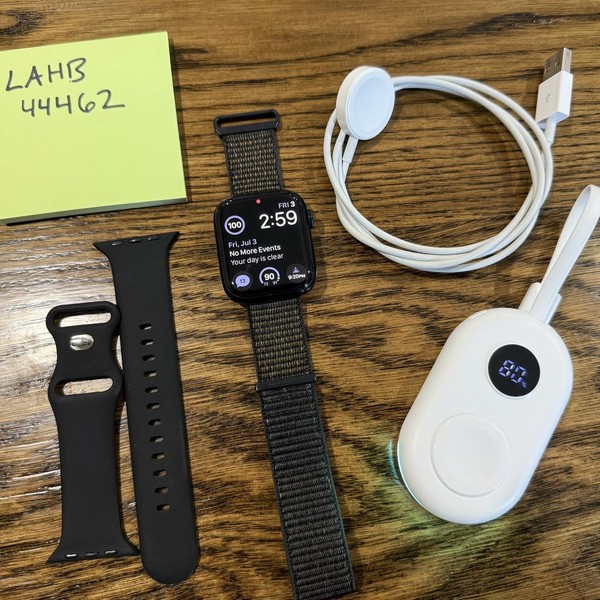 Apple Watch Series 9 45mm - Midnight, A2980 - GPS, Aluminum