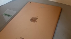 Fair
													Apple iPad 6th Gen - Wi-Fi, Gold, 128 GB, A1893, photo 4 of 5