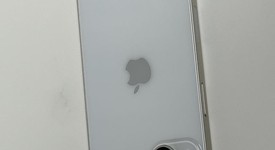 Mint
													Apple iPhone 13 - Unlocked, Starlight, 256 GB, A2482, photo 3 of 10