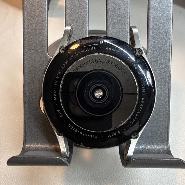 Samsung Galaxy Watch4 - Wi-Fi, Silver, 40mm