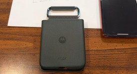 Good
													Motorola Razr Ultra (2025) - Unlocked, PANTONE Cabaret, 1 TB, 16 GB, photo 5 of 11