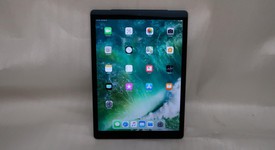 Good
													Apple iPad Pro 12.9" 1st Gen 2015 - Unlocked, Gray, 128 GB, A1652, 1st Gen 2015, photo 1 of 9
