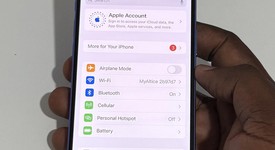 Good
													Apple iPhone 16 - Unlocked, Ultramarine, 128 GB, A3081, photo 5 of 11