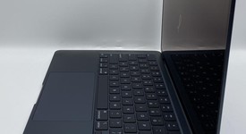 Mint
													MacBook Air 2022 (M2) - 13" - Apple M2, Midnight, 256 GB, 8 GB, photo 4 of 5