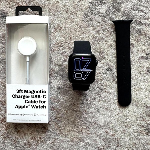 Apple Watch SE (3rd Gen) 40mm - Unlocked, Midnight, A3326 - Cellular