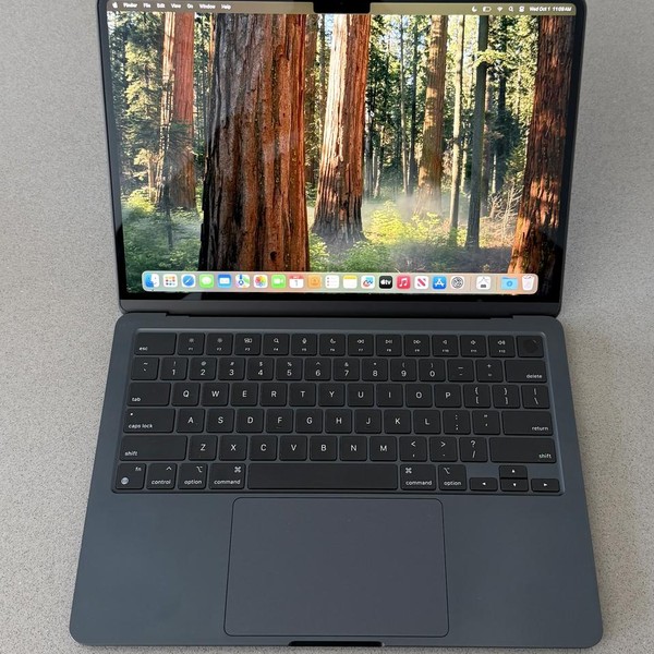 MacBook Air 2022 (M2) - 13 inch - 256 GB, Midnight, 8 GB, Apple M2