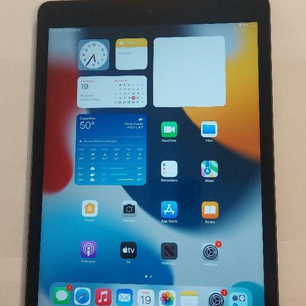 Apple iPad 7th Gen - Wi-Fi, 32 GB, Gray, A2197