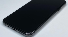 Mint
													Apple iPhone Xs - AT&T, Gray, 64 GB, A1920, photo 2 of 6