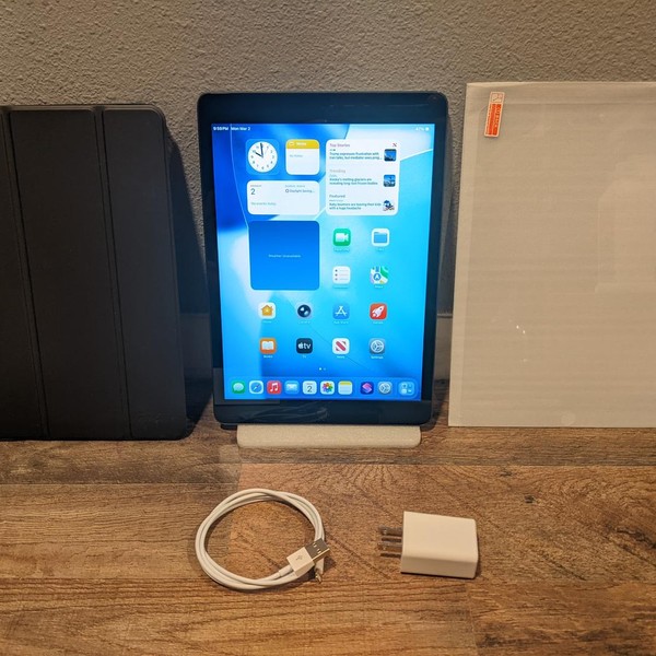 Apple iPad 9th Gen - Wi-Fi, 64 GB, Gray, A2602